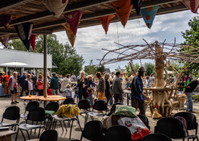 photo de la Kafetiere, sous le préau pendant la Kermesse 2024